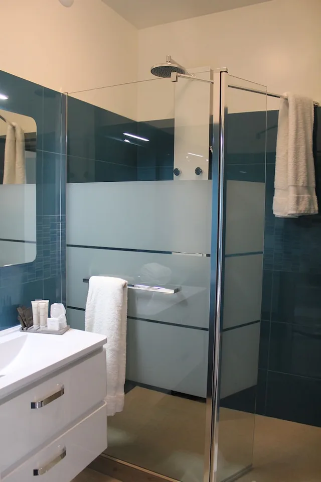 غرفة قياسية بسرير كينج، Hotel Le Quincangrogne 4/4