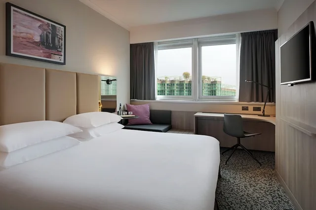 Worklife, Standard, King Bed، Crowne Plaza Hotel Milan Linate 1/10