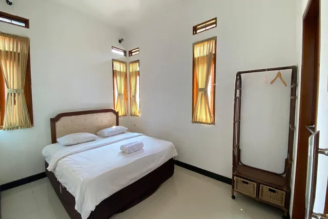 كوخ للمدخنين، Nirwana Hotel Lembang by ZUZU 1/4