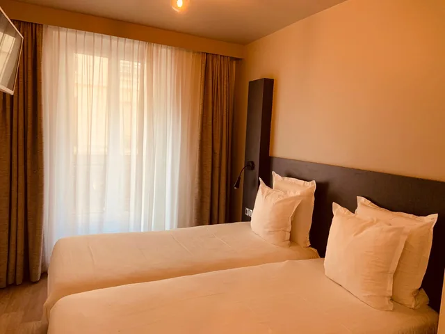 غرفة عائلية رباعية، Hotel Des Arts Bastille 1/3