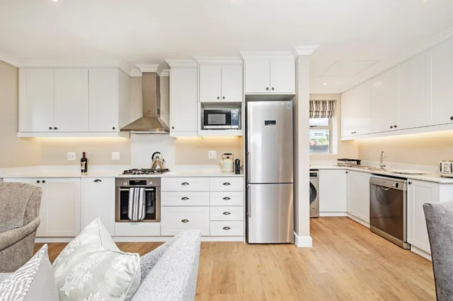 2 Bedrooms, Villa, L Ermitage Franschhoek Chateau Villas 9/10