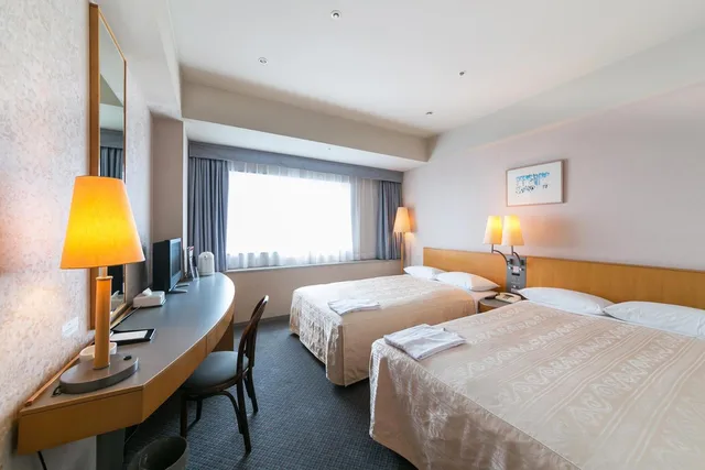 غرفة قياسية بسريرين منفصلين للمدخنين، Yokohama Techno Tower Hotel Famiel 1/1
