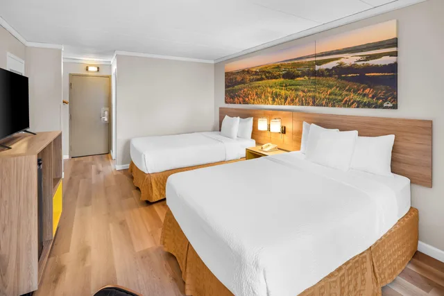 غرفة رباعية بسريرين مزدوجين، Days Inn by Wyndham Columbus East Airport 1/6