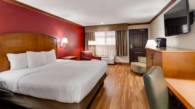 غرفة قياسية بسرير كينج، Best Western Plus Greenwell Inn 1/10