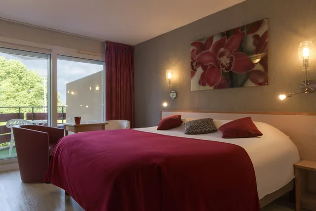 غرفة كومفورت بسرير كوين، The Originals Thonon Les Bains Larc En Ciel Ex Inter Hotel Thonon Les Bains Larc En Ciel 4/9