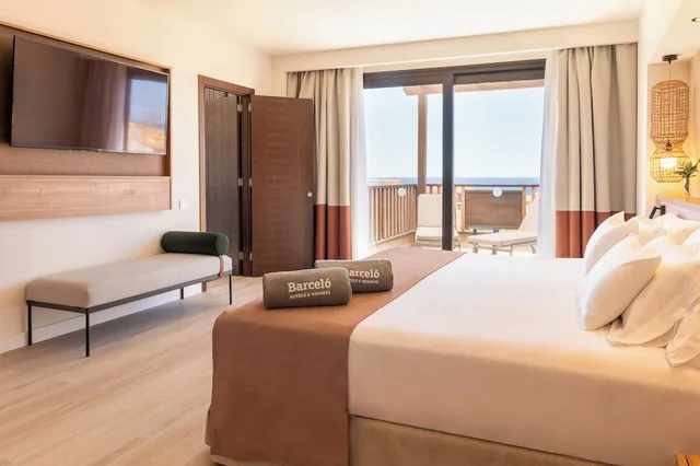 جناح ديلوكس بسريرين منفصلين بإطلالة على البحر، Barcelo Tenerife Royal Level 2/10