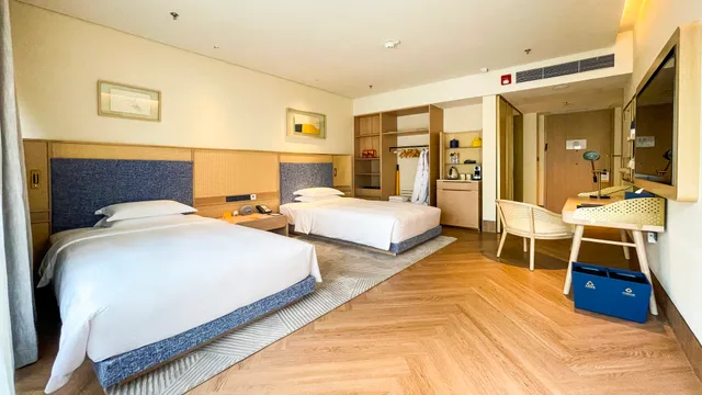Standard, 2 Double Beds, Outdoor Living Area، voco Nanjing Garden Expo an IHG Hotel 3/4