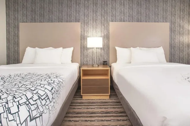 غرفة بسريرين كوين، La Quinta Inn Suites By Wyndham Buffalo Amherst 4/7