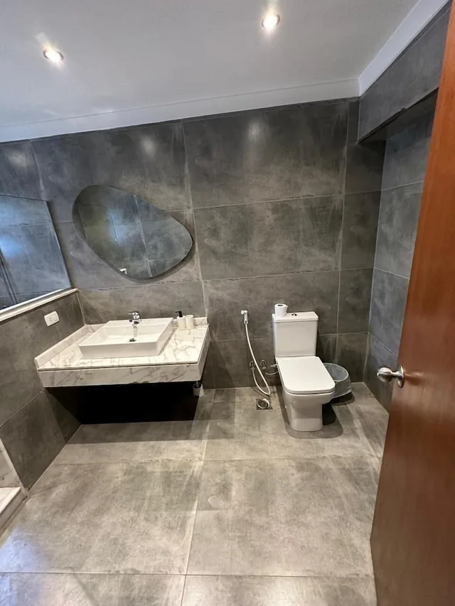 جناح إليت بسرير كينج، Nakhil Residence 3/3