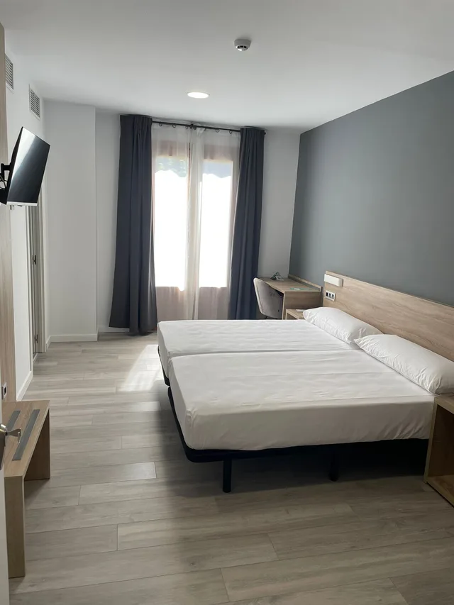 غرفة سوبيريور بسرير مزدوج، Hotel Maria de Molina 5/10
