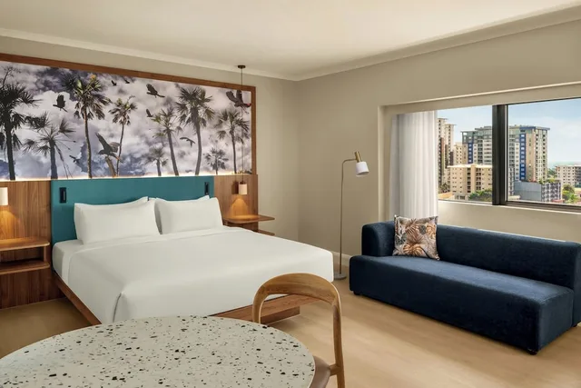 غرفة سوبيريور بسرير كينج بإطلالة على المدينة، Courtyard by Marriott Darwin 1/3