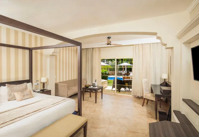 Swim Up, Majestic, Colonial, Club, Junior Suite، Majestic Colonial Punta Cana - All Inclusive 1/2