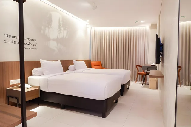 Resort, Twin Beds، Front One Resort Magelang 1/1