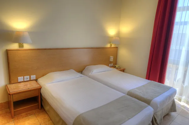غرفة قياسية بسرير مزدوج، Allegro Hotel 1/4