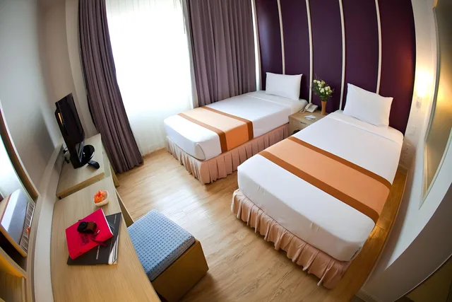 غرفة سوبيريور بسريرين، Trang Hotel Bangkok 1/4