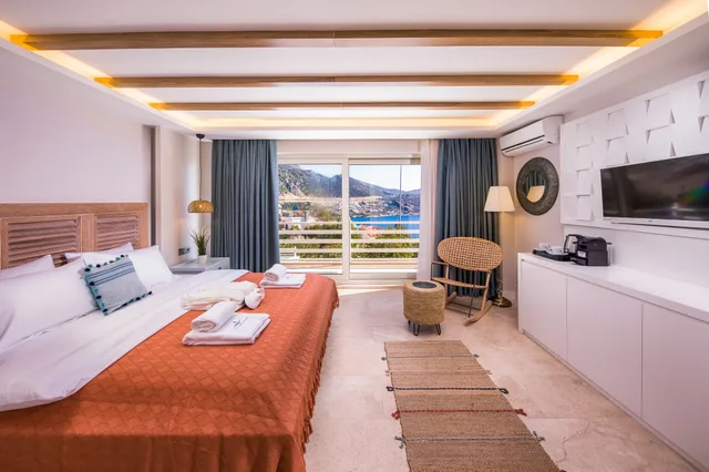 غرفة ديلوكس بسرير مزدوج بإطلالة على البحر، Kalkan Saray Suites Hotel 3/4