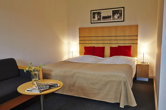 غرفة كومفورت رباعية بسرير كينج مع أريكة، Hotel Svanen, Grindsted 3/7