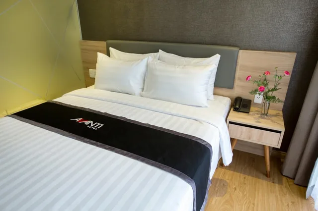 Superior, No Window، Avanti Hotel 1/1