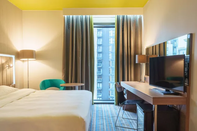 غرفة سوبيريور بسرير كينج، Radisson Hotel Manchester City Centre, A Verified Net Zero Hotel 9/10