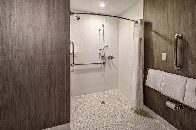 جناح بغرفة نوم واحدة لذوي الإعاقة، Courtyard By Marriott Dulles Airport Herndon 1/2