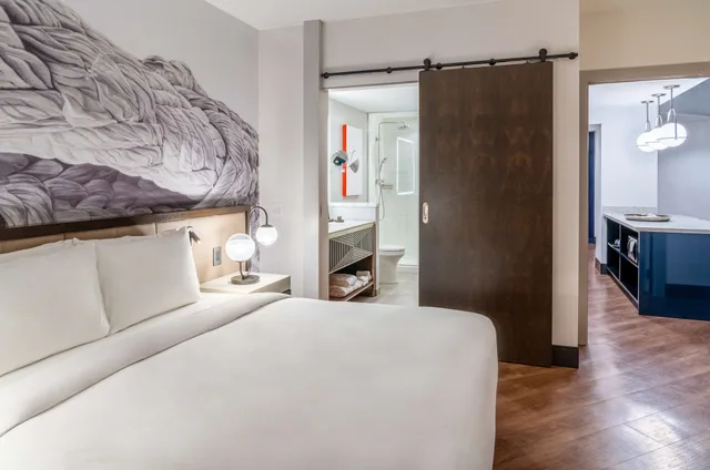 جناح بسرير كينج مع أريكة، Hyatt Centric Las Olas Fort Lauderdale 3/6