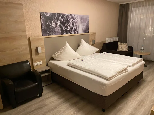 غرفة كومفورت بسرير مزدوج بإطلالة على النهر، Hotel Traumblick 1/8