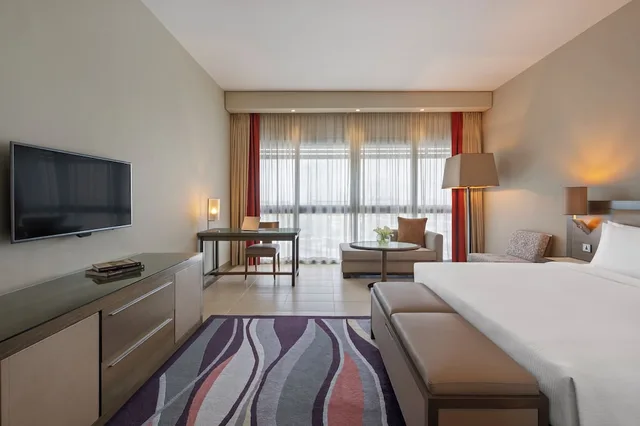 استوديو واسع بسرير كينج، Park Arjaan by Rotana 1/8
