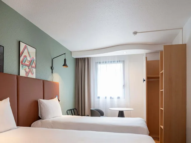 غرفة قياسية بسريرين منفصلين، Ibis Bayeux Port En Bessin 2/10