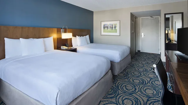 غرفة بإطلالة على المسبح لذوي الإعاقة، Doubletree By Hilton Hotel San Diego Del Mar 1/5