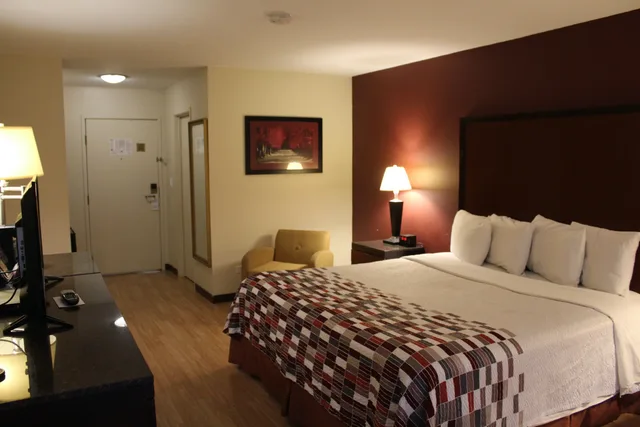 غرفة سوبيريور بسرير كوين، Red Roof Inn Gurnee Waukegan 1/3