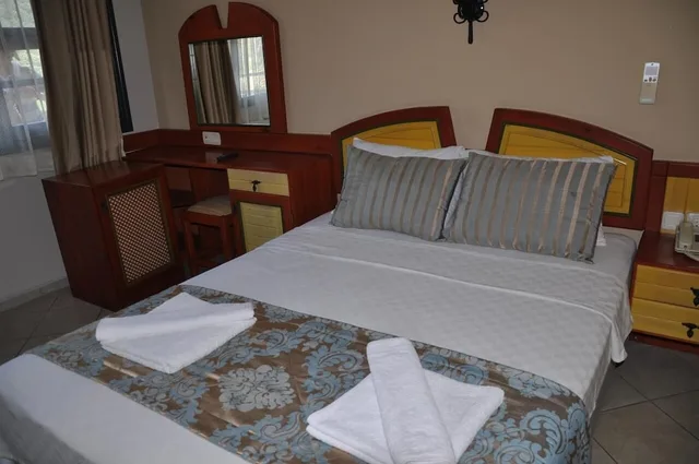 غرفة قياسية بسرير مزدوج أو سريرين منفصلين بإطلالة على الجبل، Belle Vue Hotel 6/8