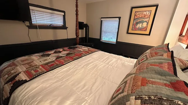 جناح حصري بسرير كينج وسرير كوين بإطلالة على النهر بشرفة مع أريكة، Phineas Swann Bed Breakfast 3/10