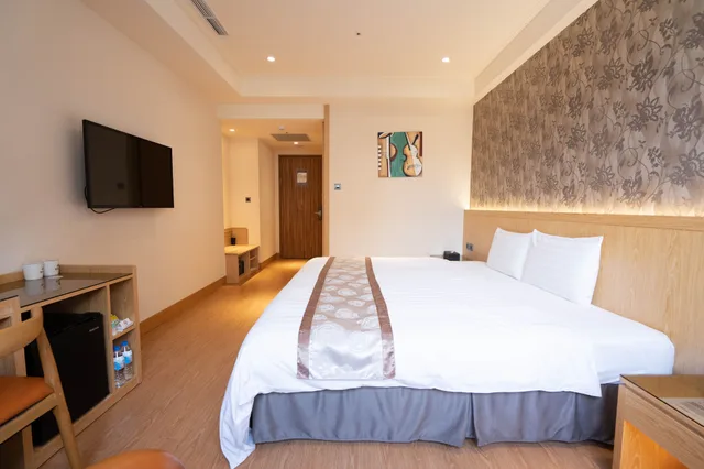 غرفة سوبيريور بسرير كينج، He Ti Hotel 3/9