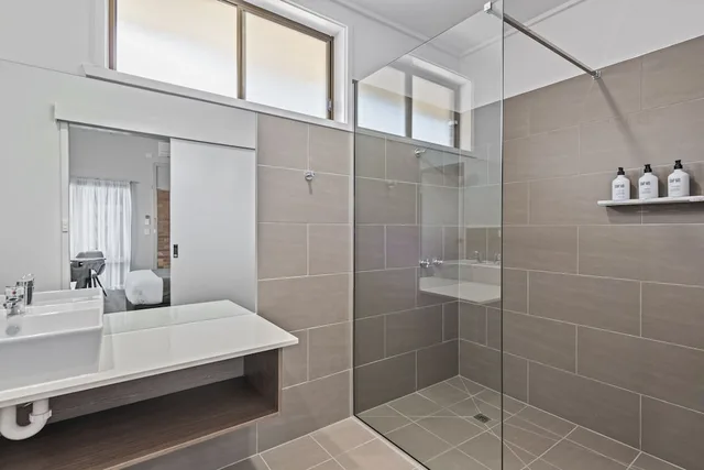 غرفة ديلوكس بسرير كوين، Comfort Inn Clubarham 4/4