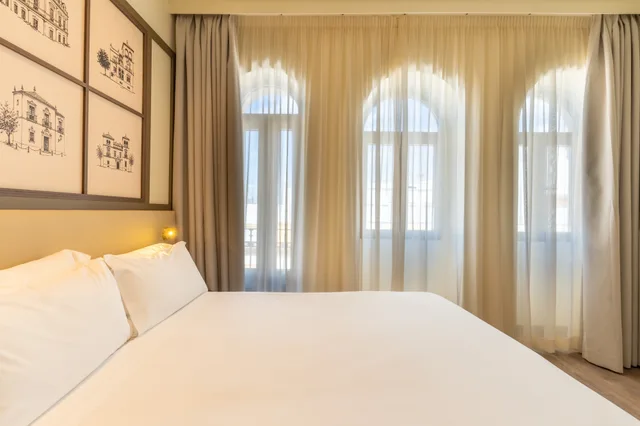 Room, Single, Double or Twin Bed، Petit Palace Canalejas 10/10