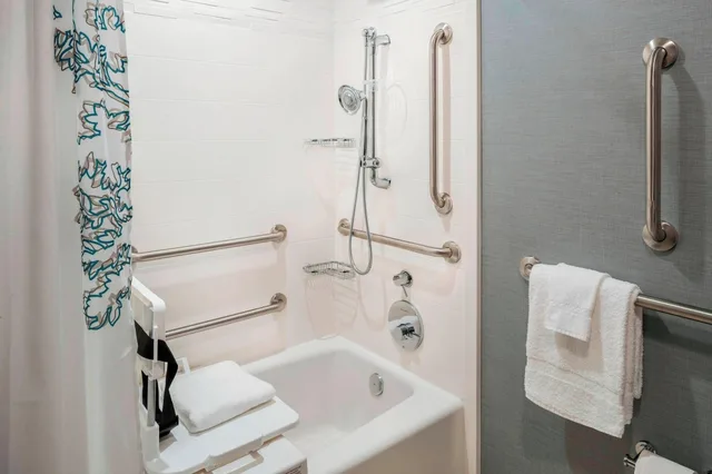استوديو بسرير كينج لذوي الإعاقة، RESIDENCE INN WHEELING-ST. CLAIRSVILLE, OH 4/4