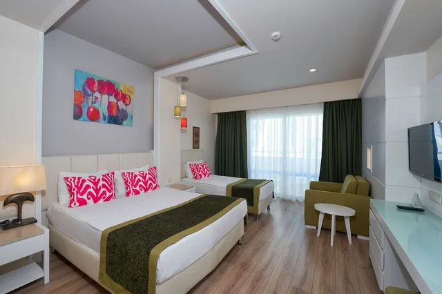 Room, Triple, 1 Double and 1 Single Bed, Land View، Orange County Alanya 1/5