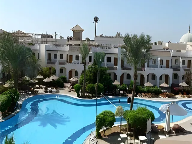 غرفة قياسية بإطلالة على المسبح، Dive Inn Resort 1/1