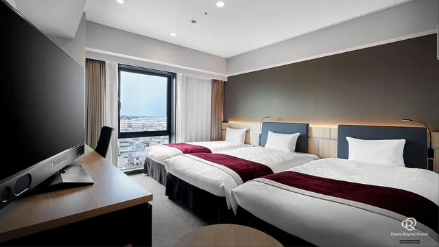 غرفة ثلاثية بسريرين منفصلين، Daiwa Roynet Hotel Kanazawa Eki Nishiguchi 2/3