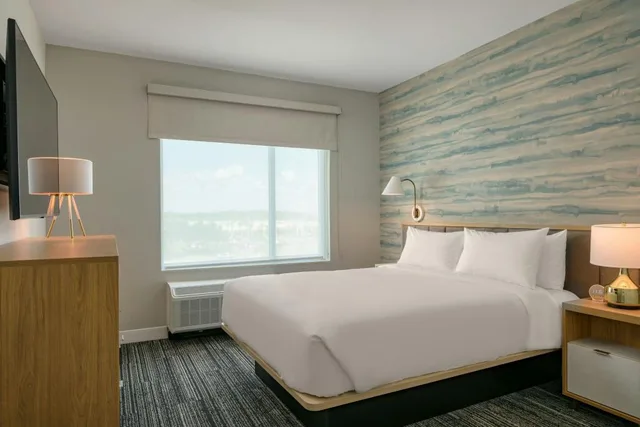 استوديو بسرير كوين مع أريكة، Quality Inn and Suites Miramar Beach 1/6