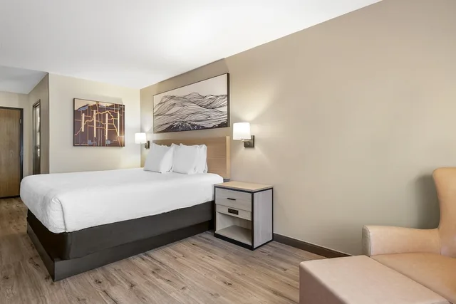 غرفة قياسية بسرير كينج، Best Western Plus Meridian 3/4