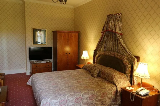 غرفة سوبيريور بسرير مزدوج، Glengarry Castle Hotel 1/4