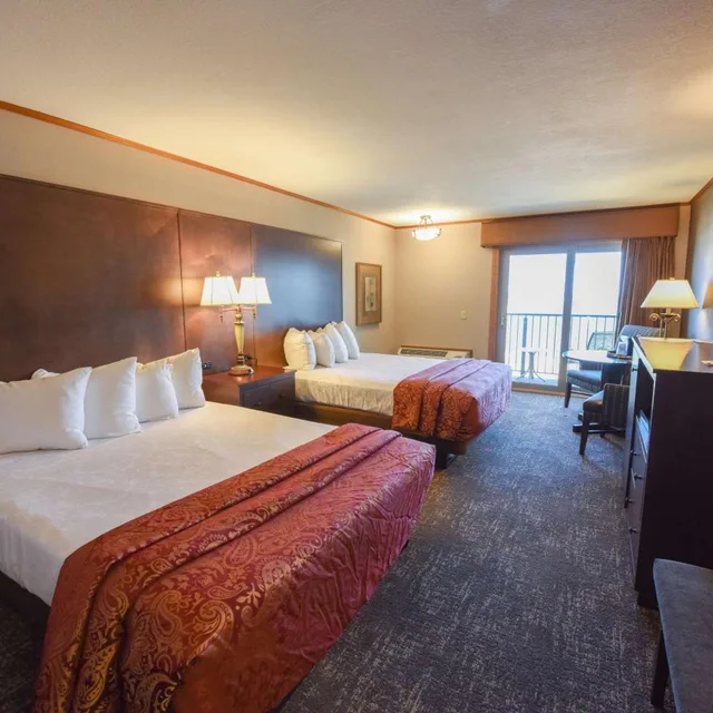 Suite, Queen Bed, Lake View, Best Western Plus Dockside Waterfront Inn 2/3