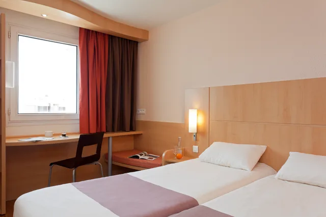 غرفة قياسية بسريرين منفصلين، B&B Hotel Marseille Bonneveine 1/9
