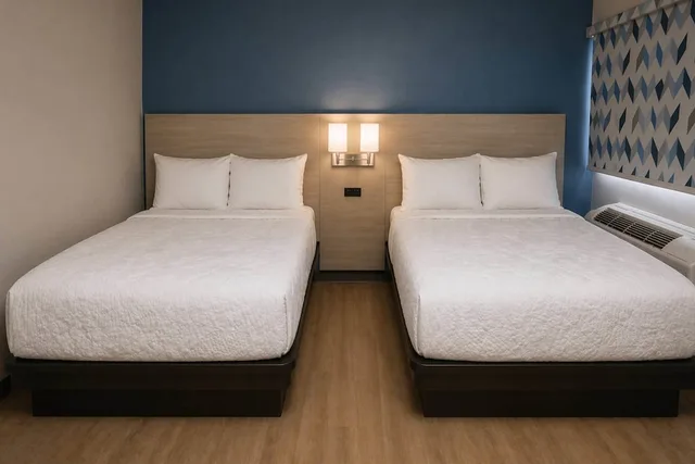 غرفة قياسية بسريرين مزدوجين، Park Inn by Radisson, Salt Lake City Downtown 3/10