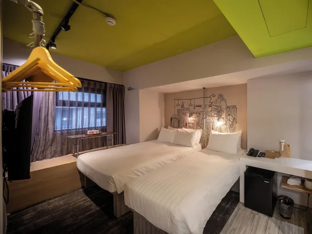 غرفة عائلية ثلاثية بسرير مزدوج وسرير فردي بإطلالة على المدينة، Cho Hotel 6/10