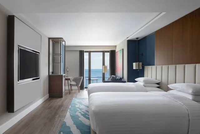 غرفة تنفيذية بسرير مزدوج بإطلالة على البحر، Izmir Marriott 2/5