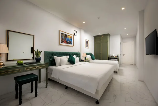 Family Suite, Twin Beds, King Bed, City View, Balcony, Hanoi Gatsby Hotel 2/3