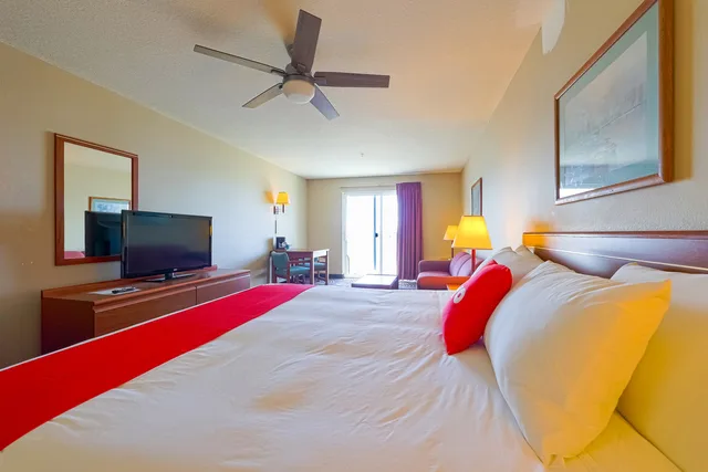 جناح بسرير كينج، Siletz Bay Beachfront Hotel by OYO Lincoln City 3/8