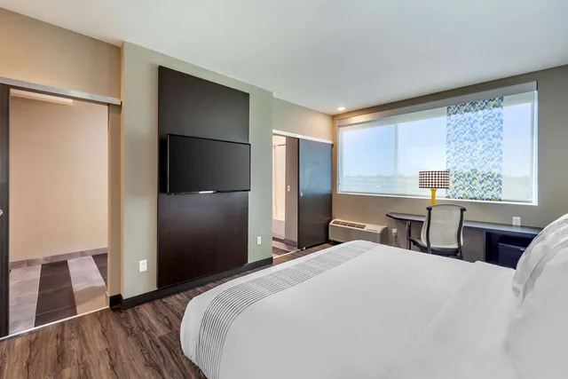 غرفة بسرير كينج، Glo Best Western Dawley Farms In Sioux Falls 1/7